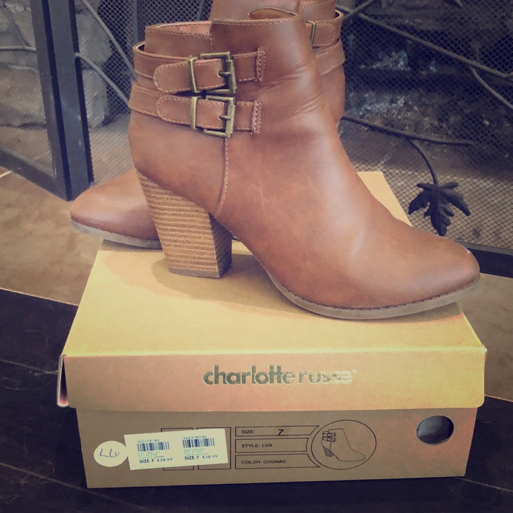 Chestnut colored booties
